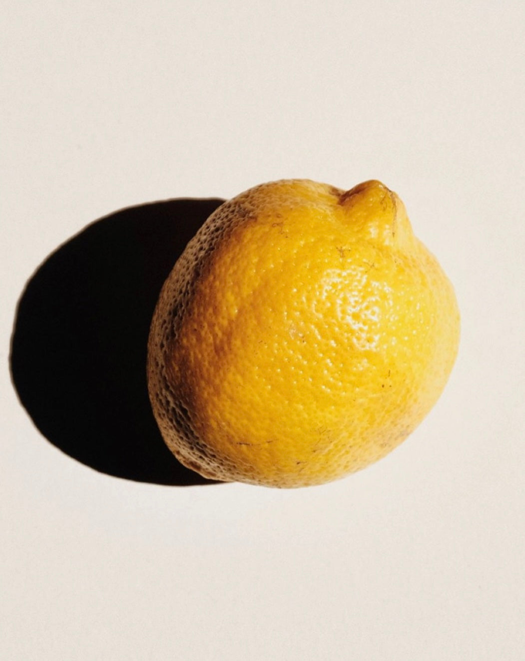 The Ultimate Natural Detox: Lemon Water Benefits